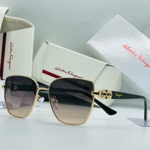 Ferragamo FE044 Square Frame Sunglass