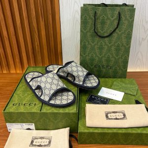 Gucci GG Supreme Sandals