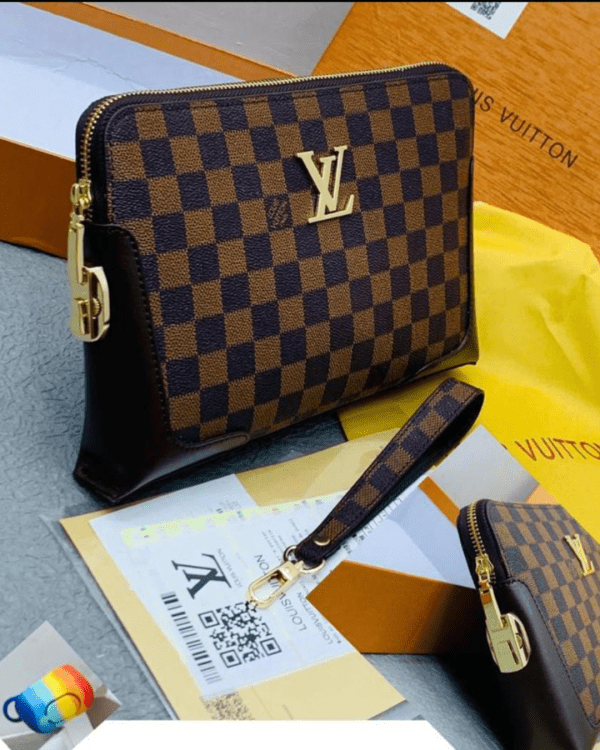 Louis Vuitton Damier Sécure Leather Purse